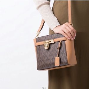 NEW Michael Kors messenger bag